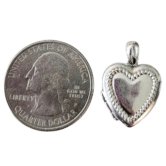 Sterling Silver Heart Locket Pendant L73 - Picture 6 of 9